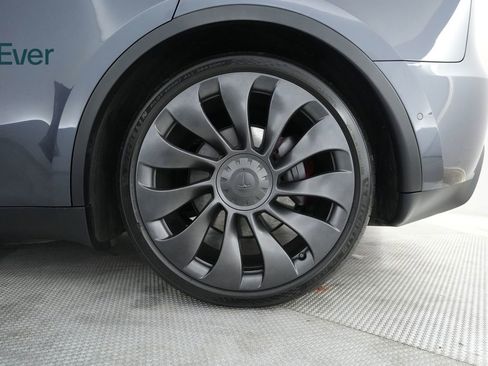 Used 2022 Tesla Model Y Performance image 22