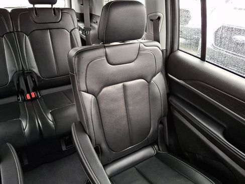 Used 2021 Jeep Grand Cherokee L Limited image 20