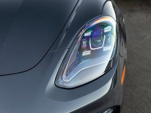 Certified 2023 Porsche Panamera image 16