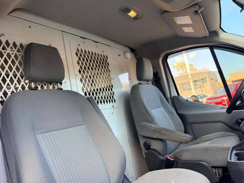 Used 2015 Ford Transit 250 130 Low Roof w/ Exterior Upgrade Package RWD image 16