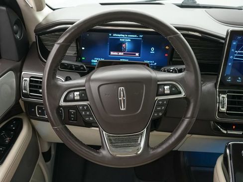 Used 2022 Lincoln Navigator L Black Label AWD/4WD image 16