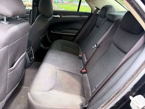 Certified 2023 Chrysler 300 Touring w/ Sport Appearance Package RWD image 17