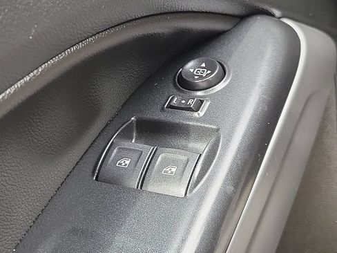 Used 2022 Chevrolet Colorado LT w/ Fleet Safety Package RWD image 13