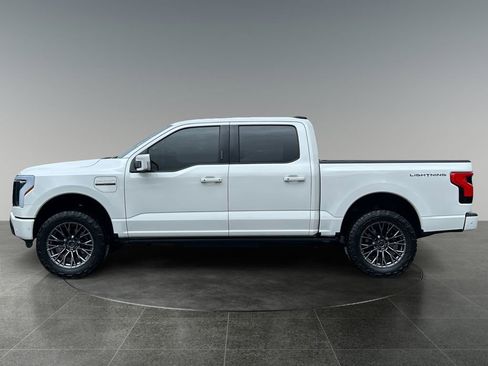 Used 2023 Ford F150 Lightning Platinum AWD/4WD image 6