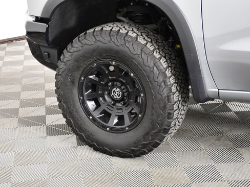 Used 2024 Chevrolet Silverado 1500 ZR2 w/ Technology Package AWD/4WD image 55