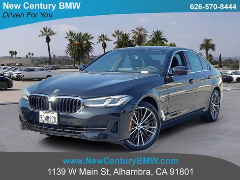 Used 2023 BMW 530e w/ Convenience Package RWD image 1
