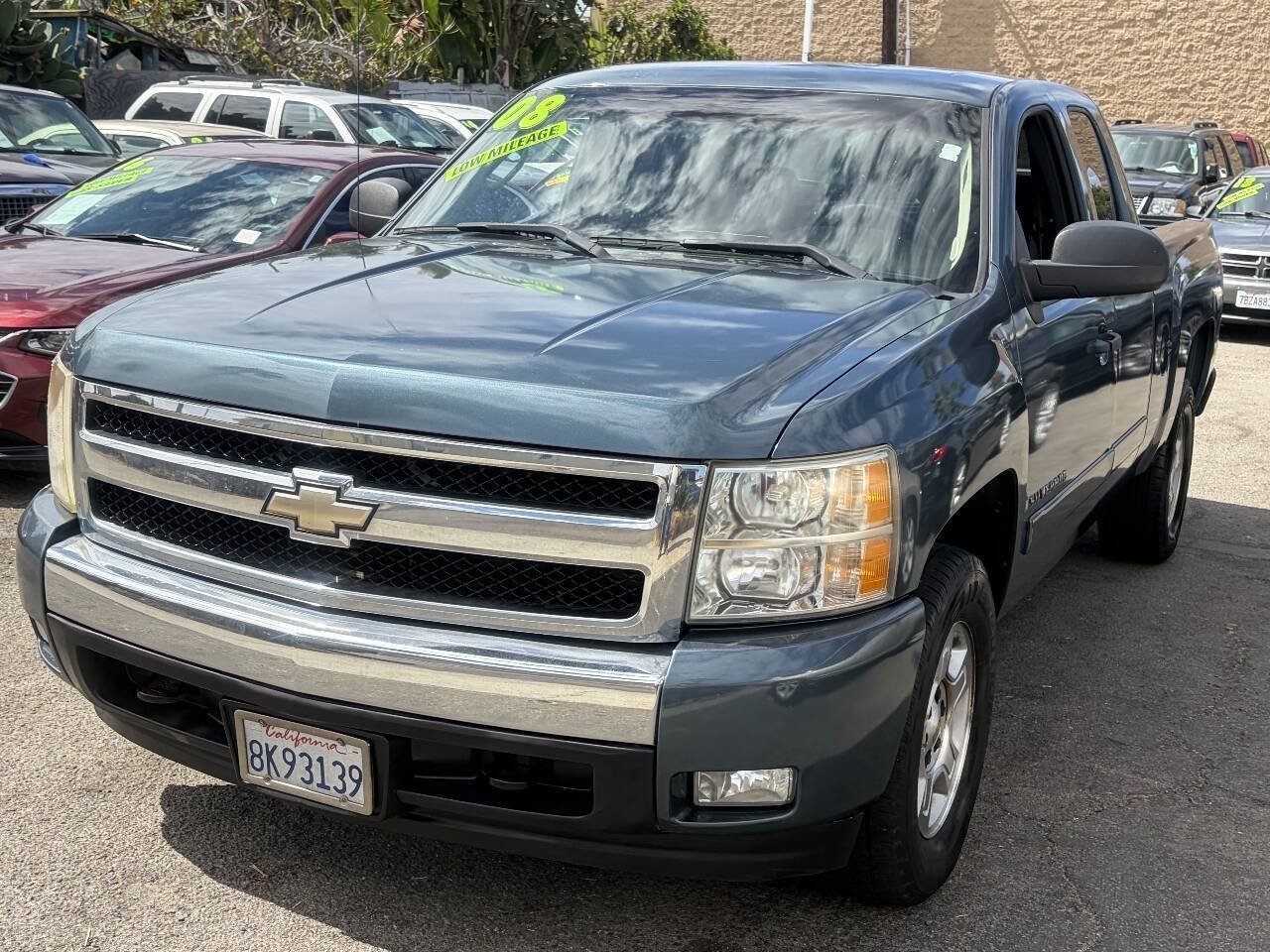 Used 2008 Chevrolet Silverado 1500 LT AWD/4WD image 2