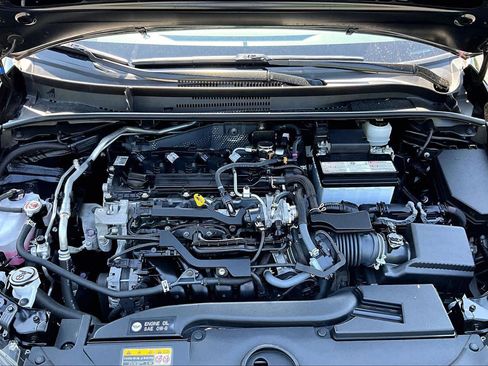 Used 2024 Toyota Corolla SE w/ SE Package image 31