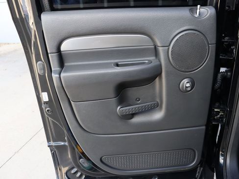 Used 2005 Dodge Ram 1500 Truck 2WD Quad Cab image 45