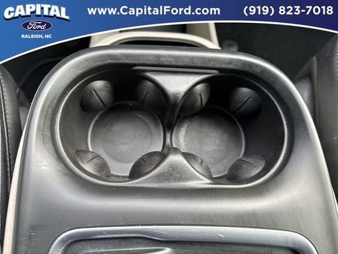 Used 2024 Chrysler Pacifica Touring-L image 30