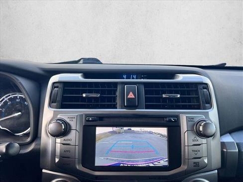 Used 2018 Toyota 4Runner SR5 Premium image 14