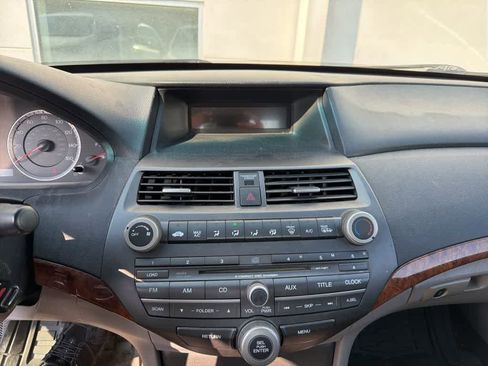 Used 2011 Honda Accord EX image 22