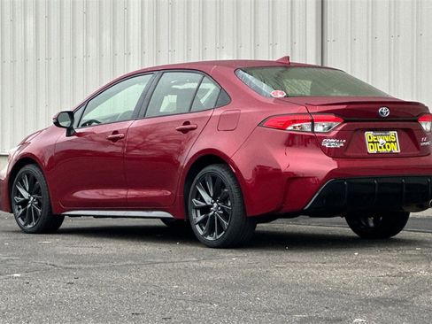 Used 2023 Toyota Corolla SE image 7