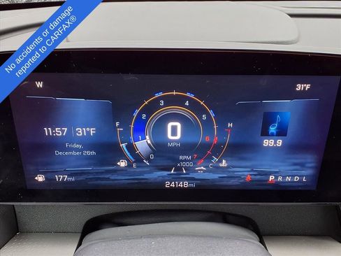 Used 2025 Chevrolet Traverse LT image 19