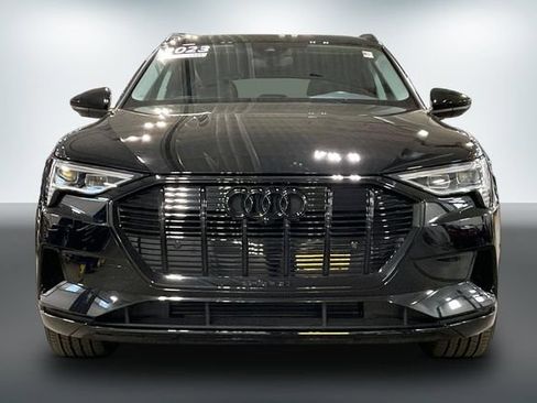 Certified 2023 Audi e-tron Premium Plus w/ Premium Plus Package AWD/4WD image 3