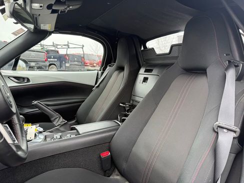 Used 2016 MAZDA MX-5 Miata Club image 2