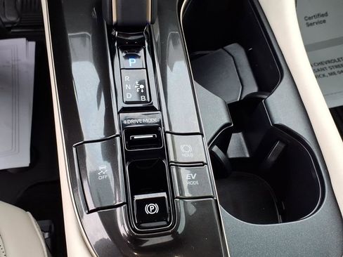 Used 2025 Toyota Crown Limited w/ Advanced Technology Package image 20