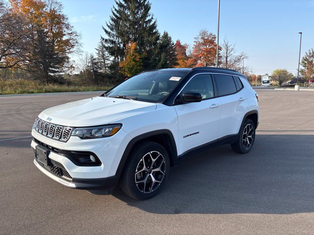 Certified 2025 Jeep Compass Limited AWD/4WD image 1