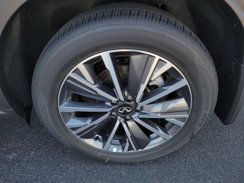 New 2026 INFINITI QX60 Luxe w/ Family Package image 33