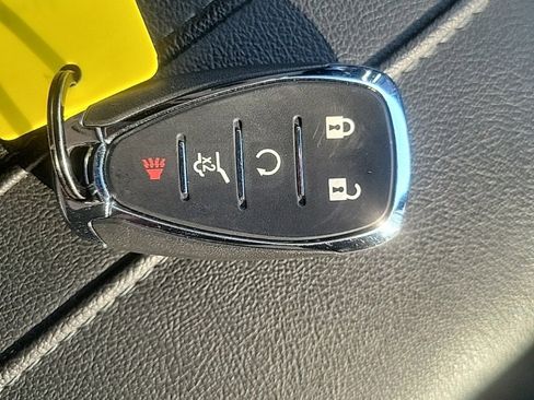 Used 2020 Chevrolet Blazer LT image 17