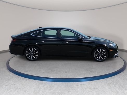 Used 2023 Hyundai Sonata Limited w/ Cargo Package FWD image 4