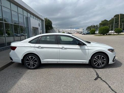 New 2025 Volkswagen Jetta Sport image 8