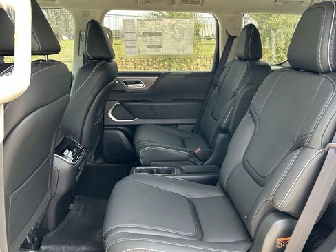 New 2026 INFINITI QX80 Luxe RWD image 23