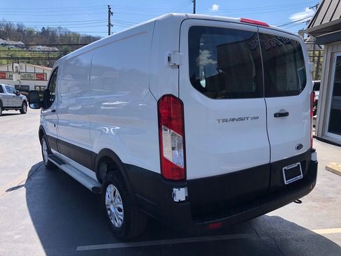 Used 2024 Ford Transit 250 Low Roof w/ Exterior Upgrade Package RWD image 4