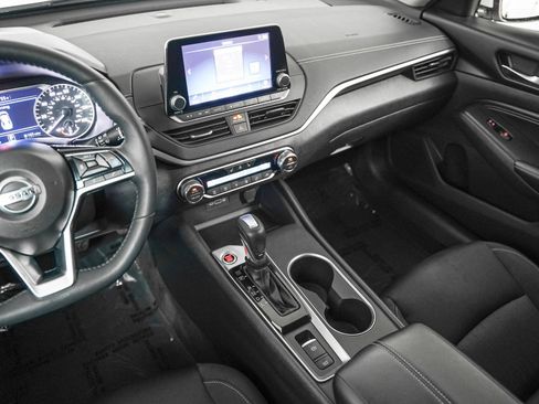 Used 2019 Nissan Altima 2.5 SV image 17