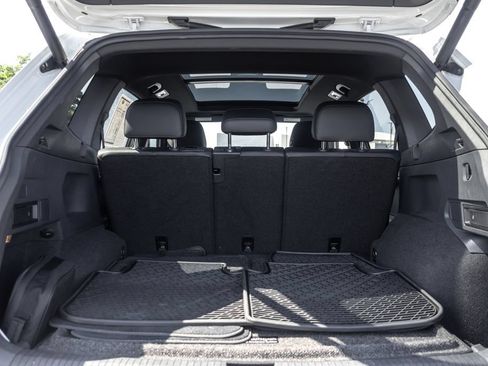 Used 2019 Volkswagen Tiguan SEL Premium R-Line AWD/4WD image 30