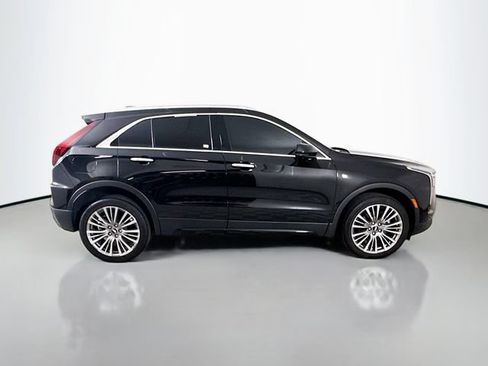 Used 2025 Cadillac XT4 Premium Luxury w/ Cold Weather Package FWD image 9