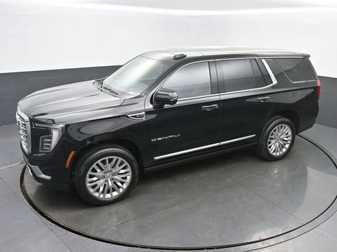 New 2026 GMC Yukon Denali w/ Sun & Power Step Package image 41