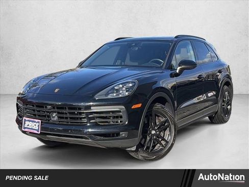 Used 2022 Porsche Cayenne image 1
