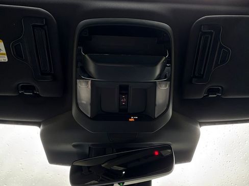 Certified 2025 Subaru Forester Limited image 27