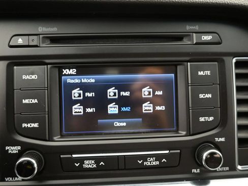 Used 2016 Hyundai Sonata SE FWD image 17