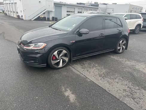 Used 2018 Volkswagen GTI SE w/ SE Leather Package image 1