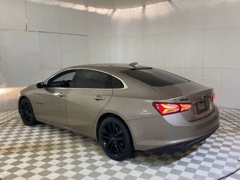 Used 2022 Chevrolet Malibu LT w/ Sport Edition FWD image 9
