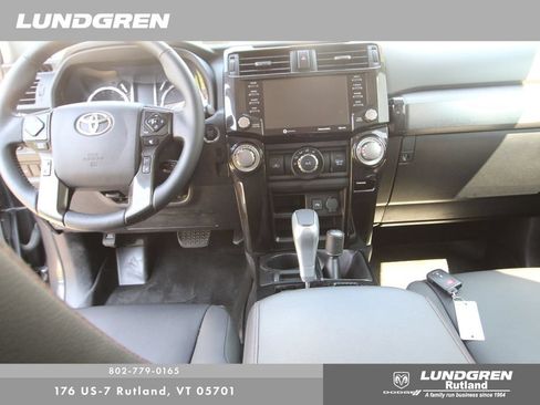 Used 2021 Toyota 4Runner TRD Off-Road Premium w/ Moonroof Package AWD/4WD image 6