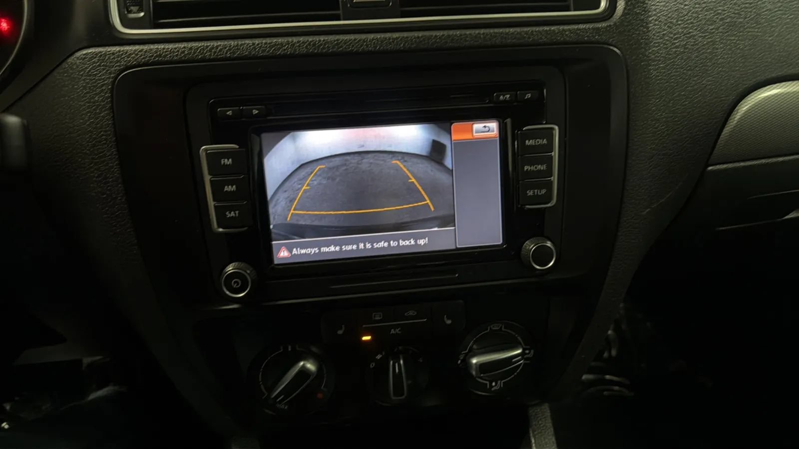 Used 2015 Volkswagen Jetta SE FWD image 15