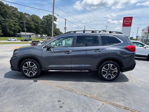 Used 2023 Subaru Ascent Limited AWD/4WD image 6