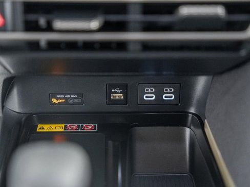 Certified 2025 Toyota Camry LE image 24