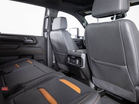 Used 2024 GMC Sierra 3500 AT4 w/ AT4 Premium Plus Package image 21