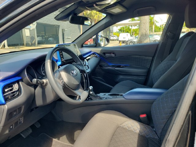Used 2021 Toyota C-HR XLE FWD image 15