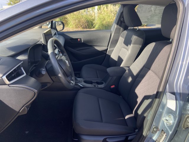 Used 2025 Toyota Corolla LE FWD image 18