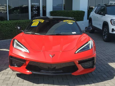 Used 2026 Chevrolet Corvette Stingray Convertible w/ 1LT RWD image 2
