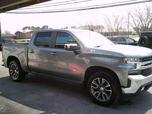 Used 2021 Chevrolet Silverado 1500 LT w/ All Star Edition Plus image 3