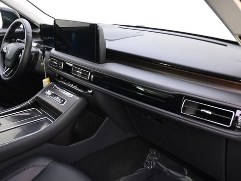 New 2026 Lincoln Aviator Reserve w/ Jet Appearance Package AWD/4WD image 15