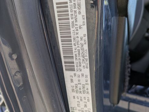 Used 2017 Jeep Wrangler Sahara AWD/4WD image 30