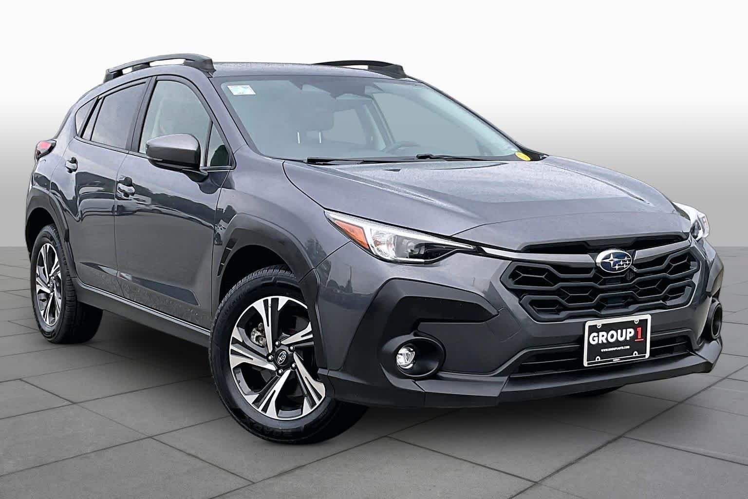 Used 2024 Subaru Crosstrek 2.0i Premium AWD/4WD image 2