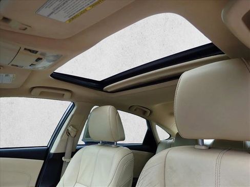 Used 2015 Toyota Avalon XLE Touring FWD image 12